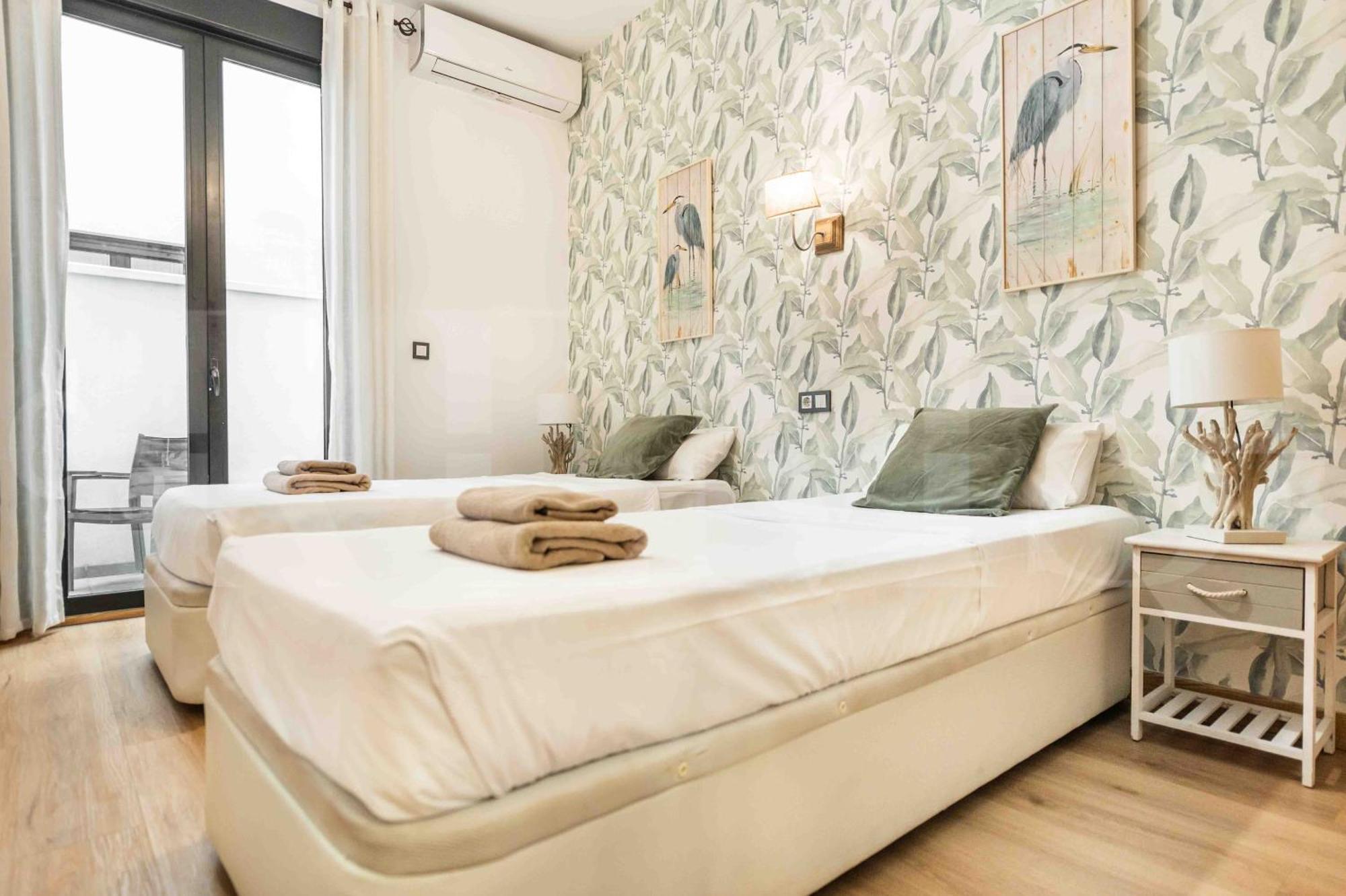 3Br Apartment With Parking And Patio In The Center By Rems มาลากา ภายนอก รูปภาพ